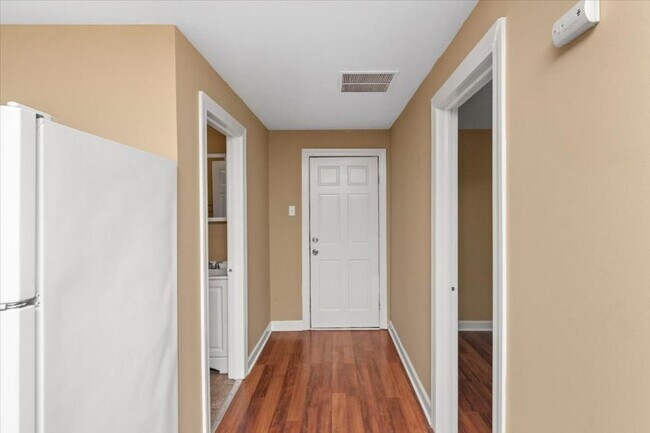 Foto del edificio - 1 bedroom in Chicago IL 60623