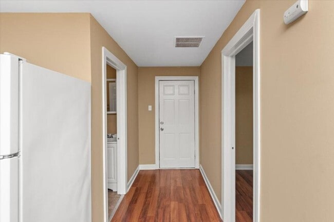 Building Photo - 1 bedroom in Chicago IL 60623