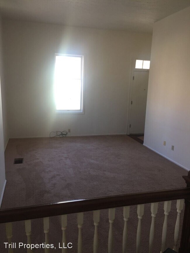 Foto del edificio - 623 E 9th St