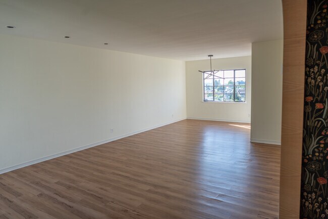 Foto del edificio - 2403 7th Ave