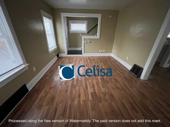 Building Photo - 446 Lexington Ave