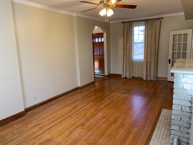 Foto del edificio - 524 Whittier St NW