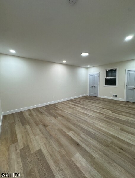 Foto del edificio - 235 Preakness Ave