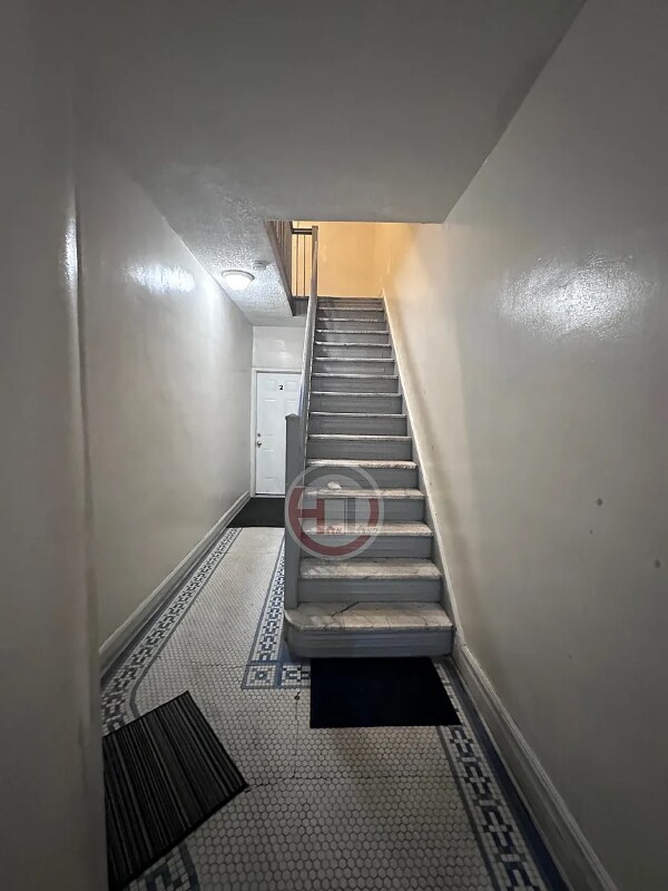 Foto del edificio - 3132 Buhre Ave