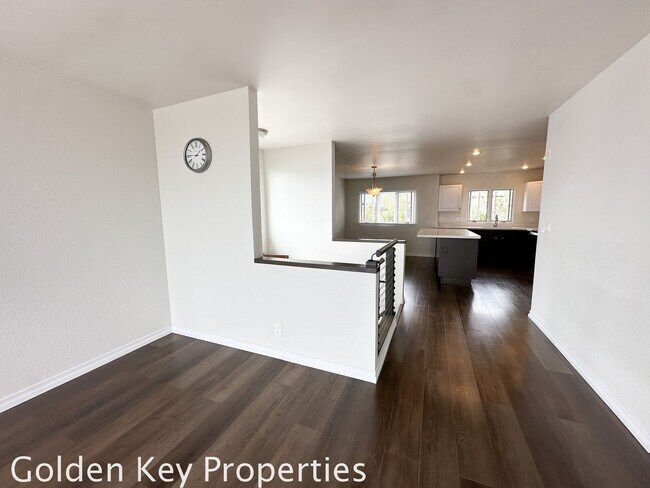 Foto del edificio - Ocean-View 2BR/2.5BA Townhome in Cardiff!