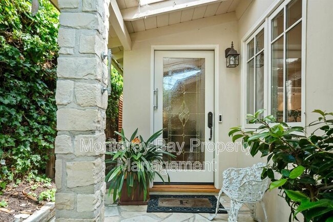 Building Photo - 24809 Santa Fe St