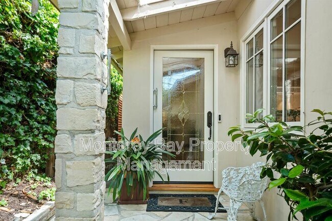 Foto del edificio - 24809 Santa Fe St