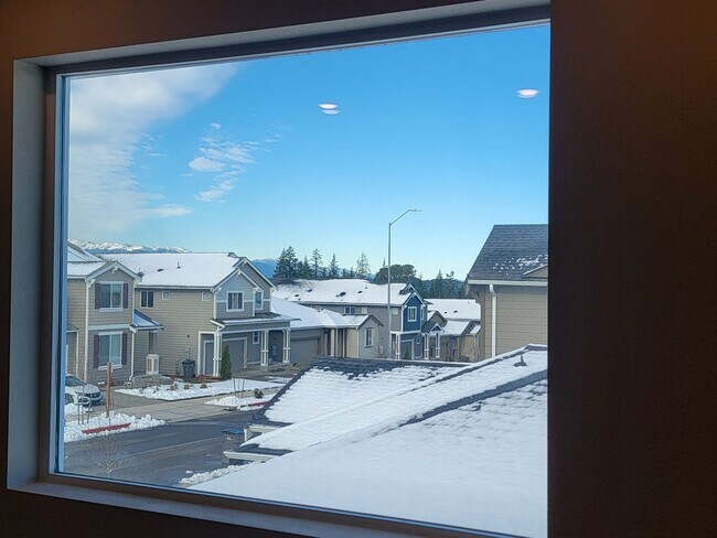 Foto del edificio - Stunning 4 bedroom in Soundview Estates