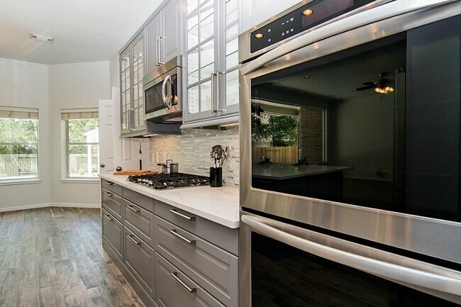 Foto del edificio - 143 N Shawnee Ridge Cir
