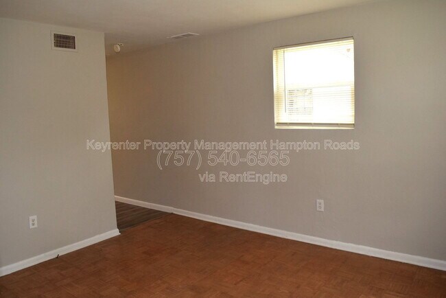 Foto del edificio - 1216 Hoover Ave