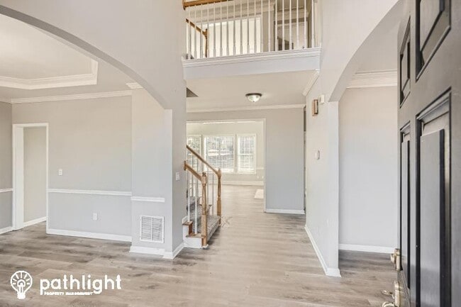 Building Photo - 105 Wessex Court