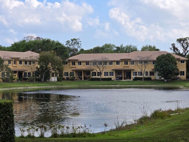 Foto del edificio - 4264 Berkshire Wharf Dr