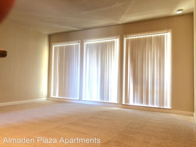 Building Photo - 2445 Rinconada Dr