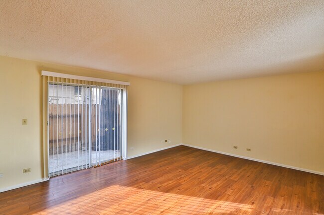Building Photo - 224 N Macdonald