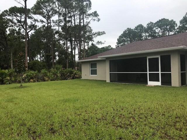 Foto del edificio - *SHORT TERM* UNFURNISHED Beautiful, Clean ...