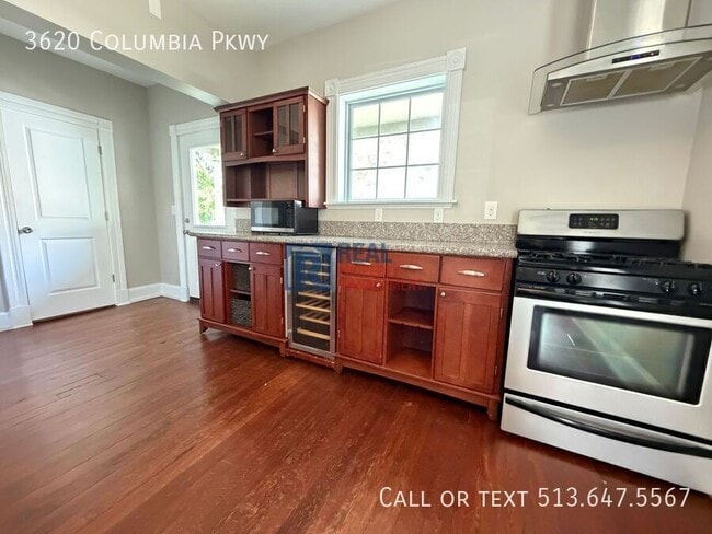 Foto del edificio - 3620 Columbia Pkwy