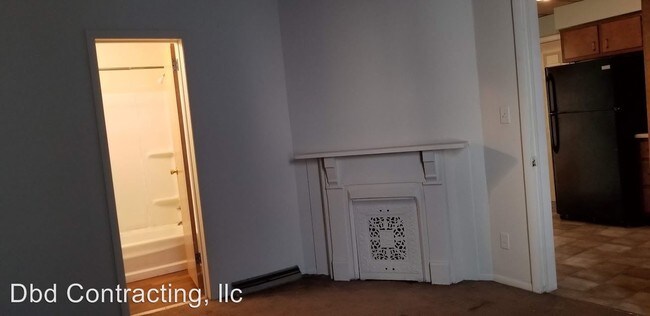 Building Photo - 801 Columbia Ave