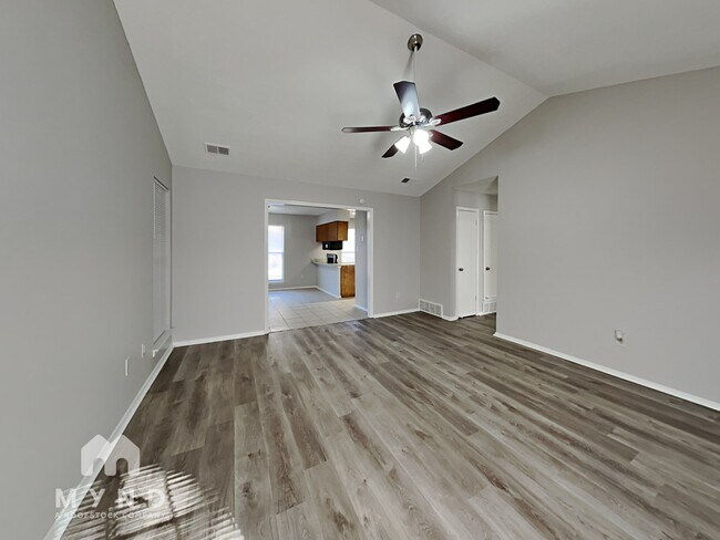 Building Photo - 3760 Warrington Dr