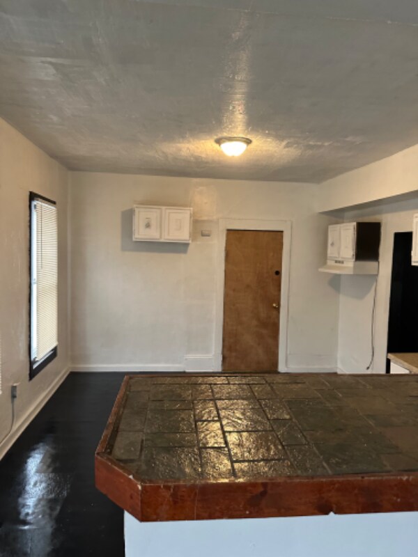 Building Photo - 3373 N 25th St