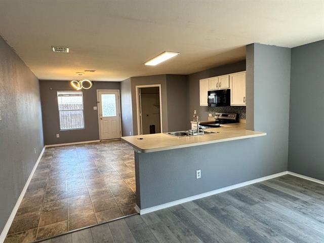 Building Photo - 12616 Skeeter Ln