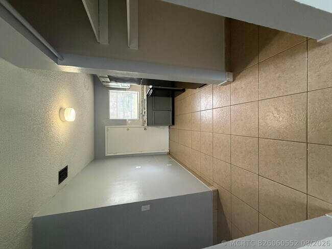 Foto del edificio - 5006 Sanibel Ave