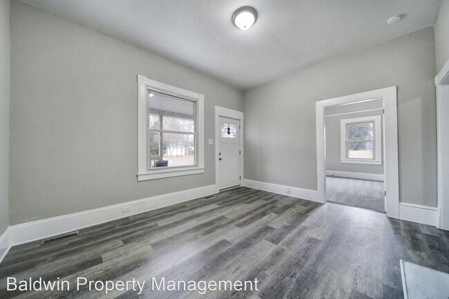 Building Photo - 3 br, 2 bath House - 405 S Hudson St
