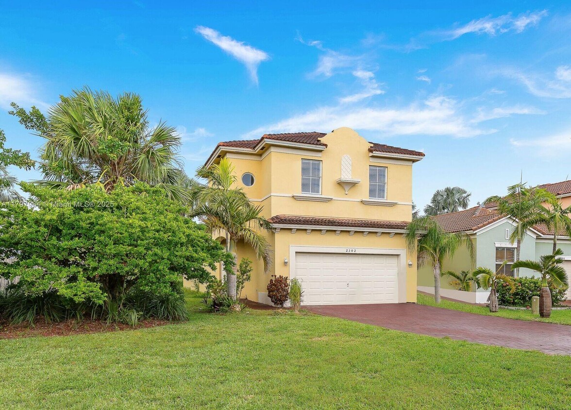 Foto principal - 2302 NE 37th Terrace
