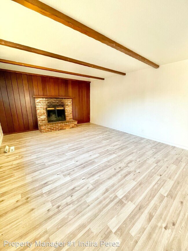 Foto del edificio - 3 br, 1.5 bath House - 841 McMinn Ave
