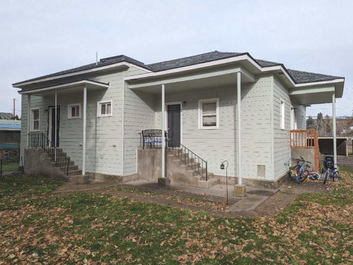 Primary Photo - NW 2nd St Duplex (Upfeld &amp; Romano)