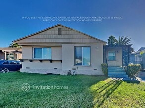 Building Photo - 726 E 99th St