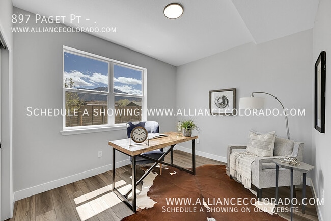 Building Photo - 897 Paget Pt