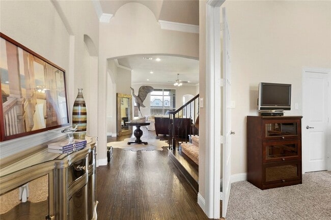 Photo - 861 Waterview Dr House