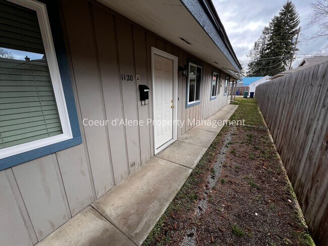 Foto del edificio - 1120 N 6th St