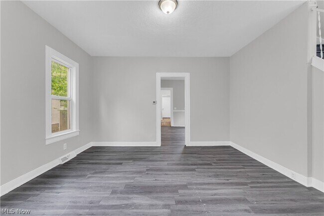 Foto del edificio - 14131 Berwyn Ave