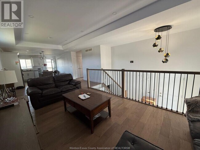Building Photo - 510 HARRIS