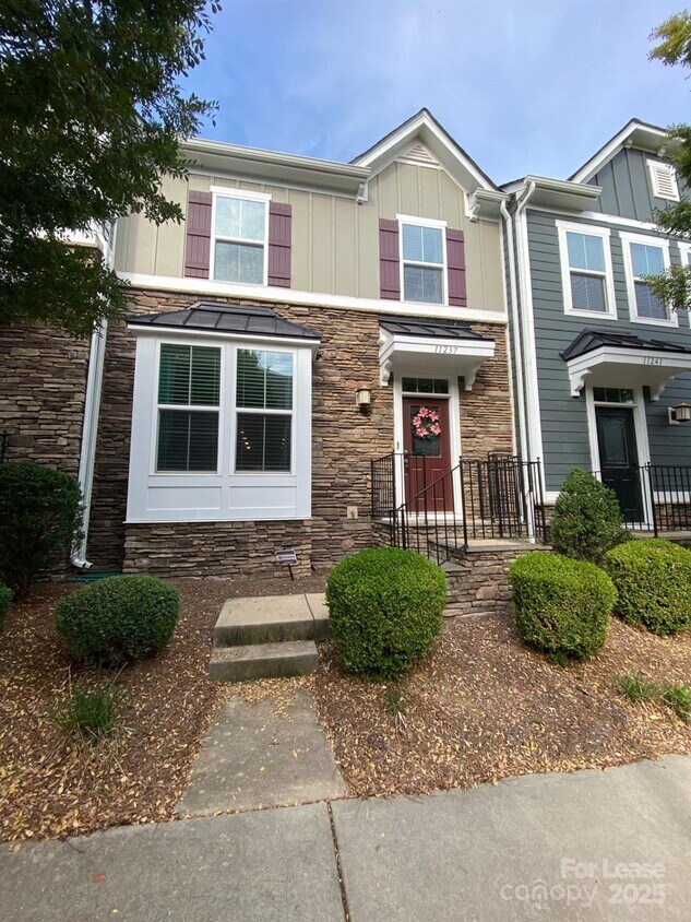 Foto principal - 11237 Bryton Pkwy