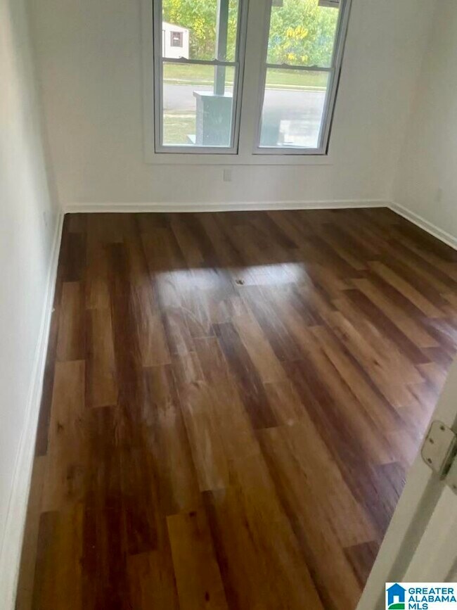 Building Photo - 4836 TERRACE S Ter