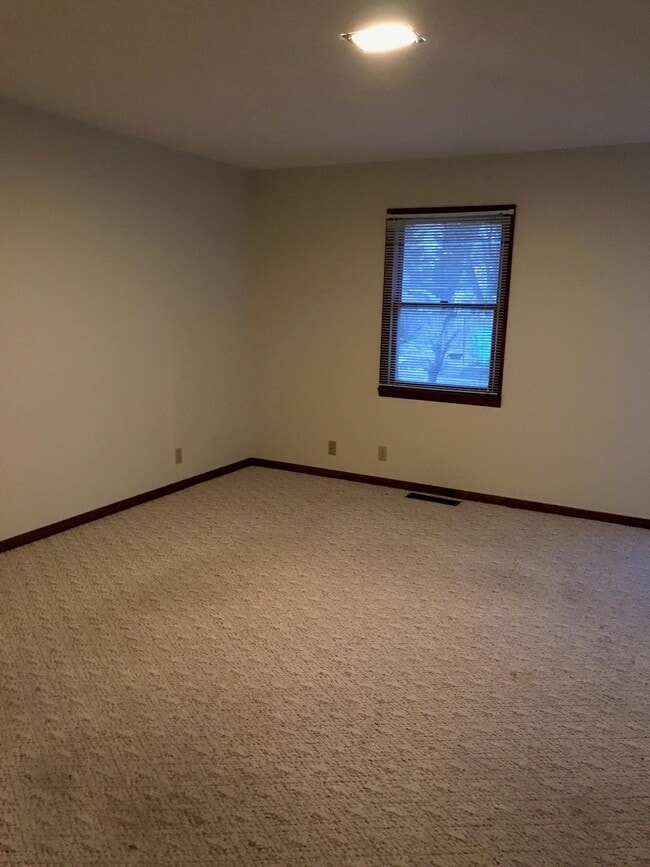 Foto del edificio - 951 E. Wabash St