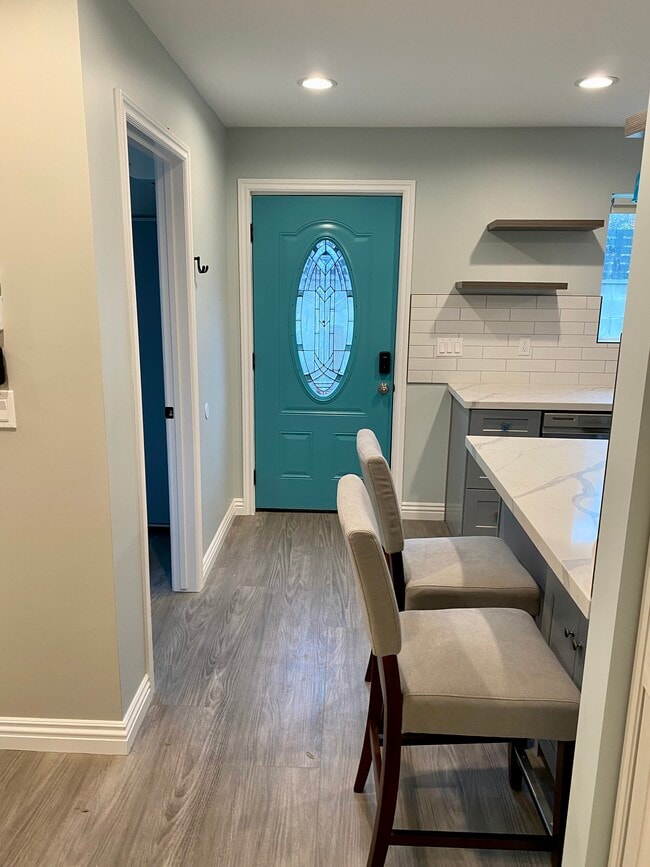 Building Photo - 148 Galsworthy St