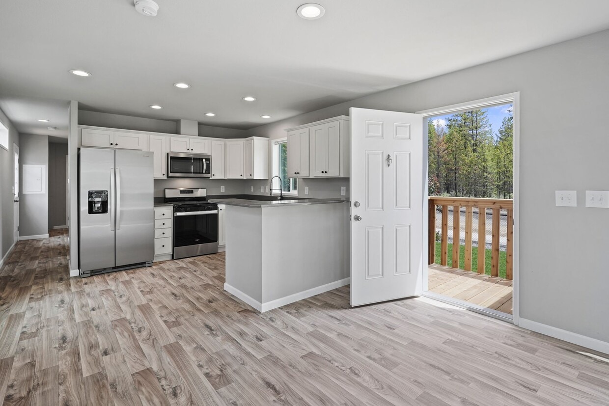 Discover Tranquil Living to Draft... Apartments in La Pine