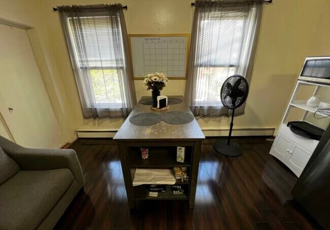 Foto del edificio - 1576 Tremont St