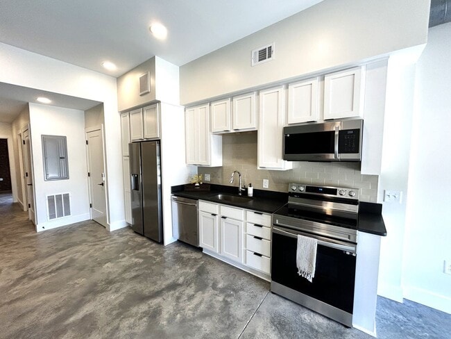 Interior Photo - Hemlock Lofts