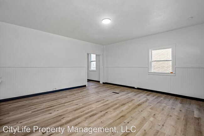 Building Photo - 3 br, 2 bath House - 813 9th Avenue