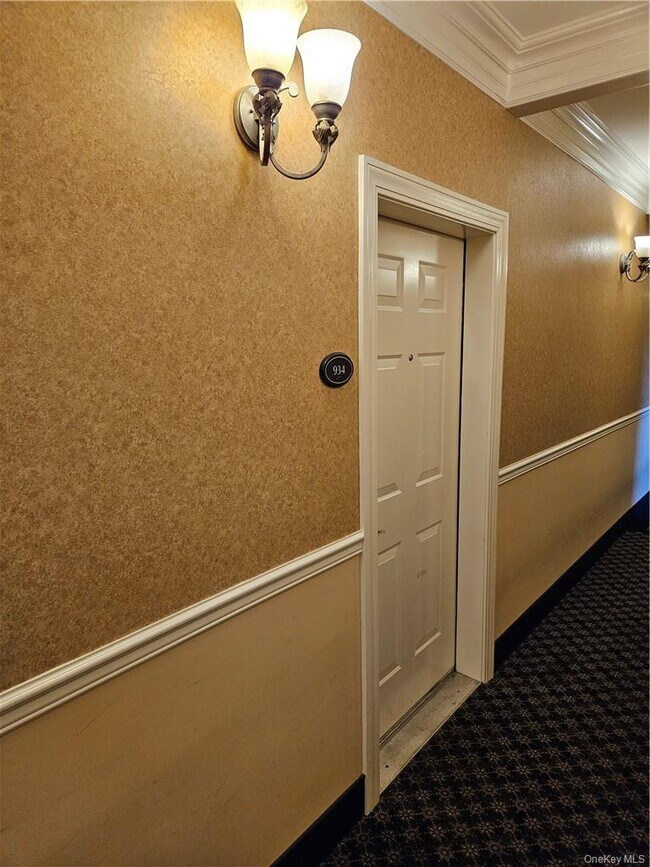 Foto del edificio - 934 Tower Ridge Cir