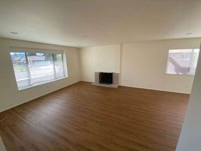 Foto del edificio - Summerfield Home