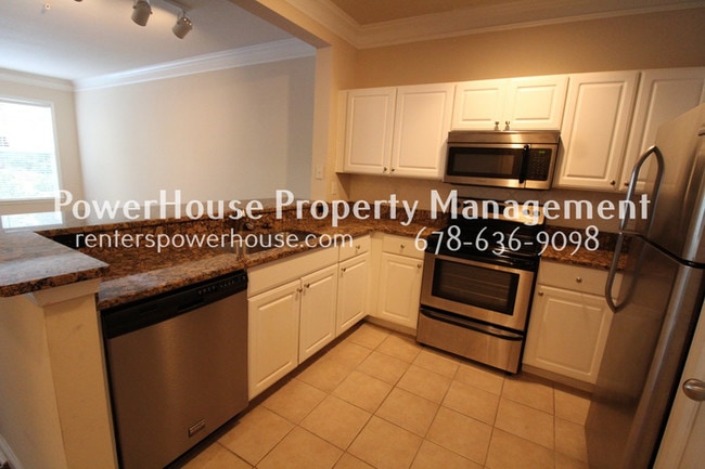 Building Photo - 1850 Cotillion Dr