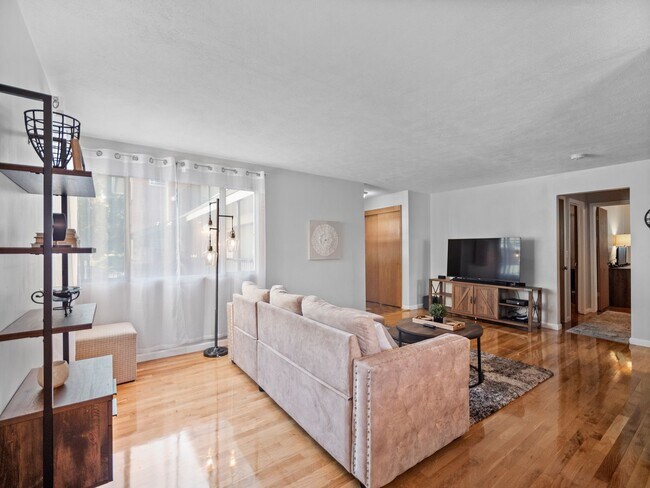 Foto del edificio - Comfort & Convenience in the Heart of Spok...