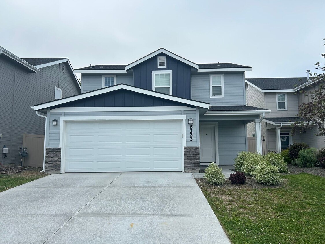 Primary Photo - Charming Modern Home in the Heart of Boise