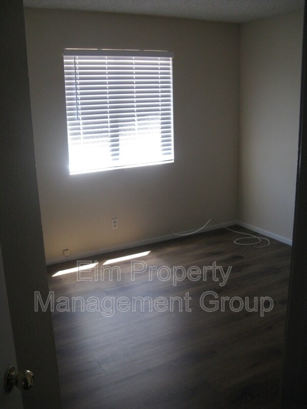 Foto del edificio - 7937 Diamond Rock Way