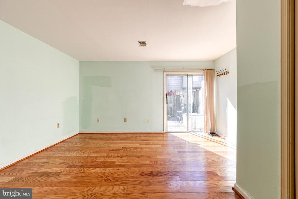 4202 Tazewell Terrace, Burtonsville, MD 20866 Townhome Rentals in